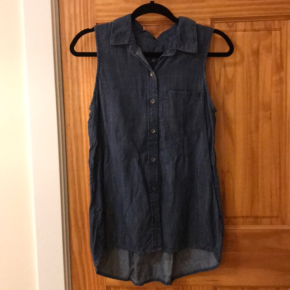 Banana Republic Chambray Top
